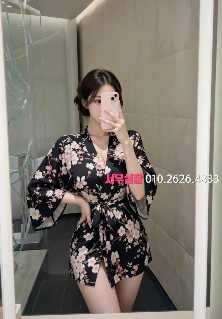 인천역 미러룸 프리미엄 라인업 4번 프로필